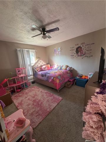 1647 Church St, Ambridge, PA 15003