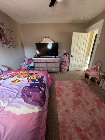 1647 Church St, Ambridge, PA 15003