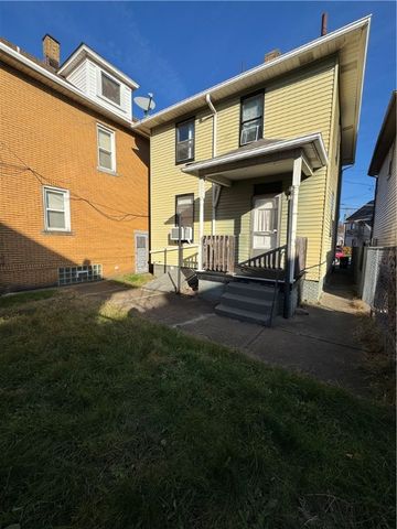 1647 Church St, Ambridge, PA 15003