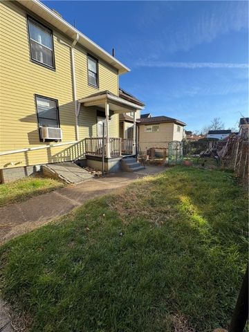 1647 Church St, Ambridge, PA 15003