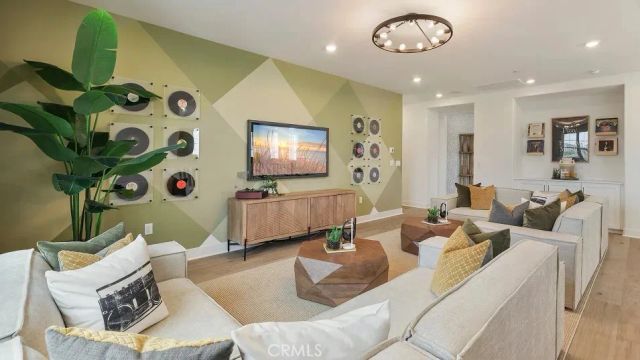 24325 Corte Cambur, Valencia, CA 91354