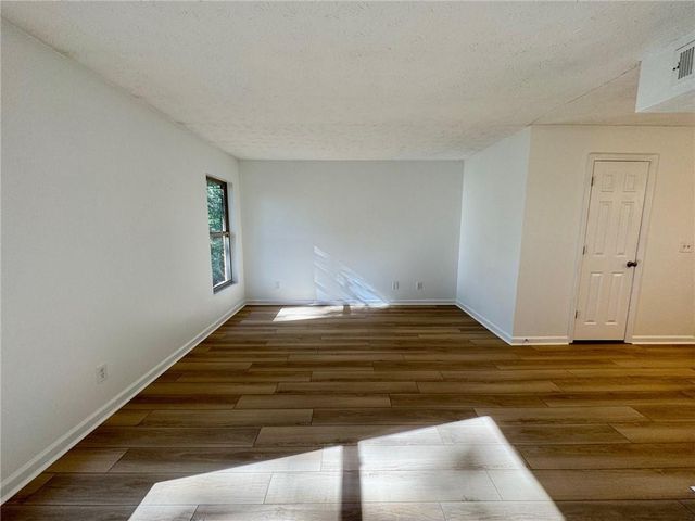 1911 Barrow Way, Duluth, GA 30096