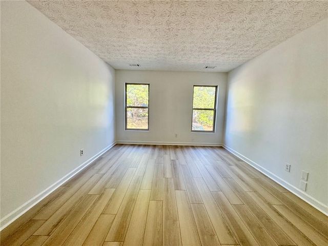 1911 Barrow Way, Duluth, GA 30096