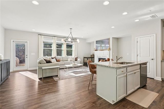 365 Hayden Circle, Woodstock, GA 30189