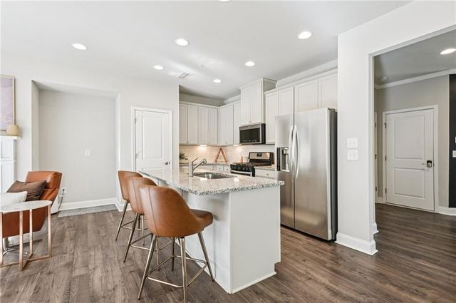 365 Hayden Circle, Woodstock, GA 30189