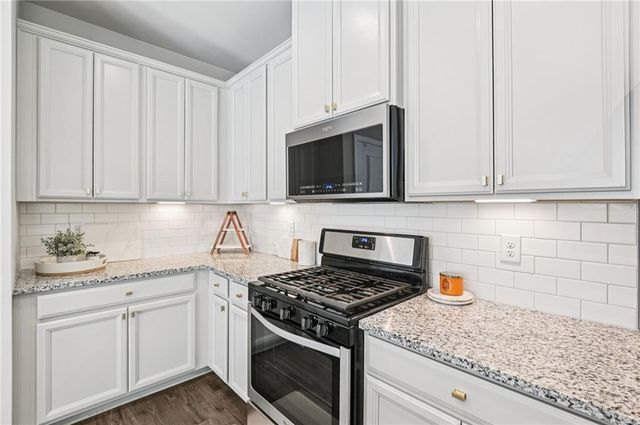 365 Hayden Circle, Woodstock, GA 30189