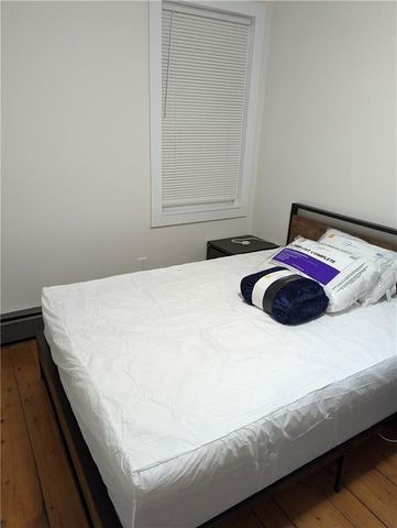 37 Ann Street 1, Newport, RI 02840