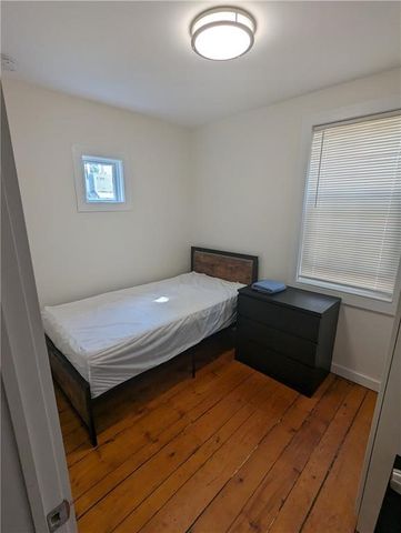 37 Ann Street 1, Newport, RI 02840