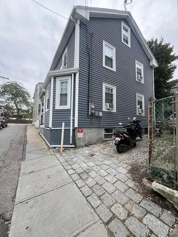 37 Ann Street 1, Newport, RI 02840