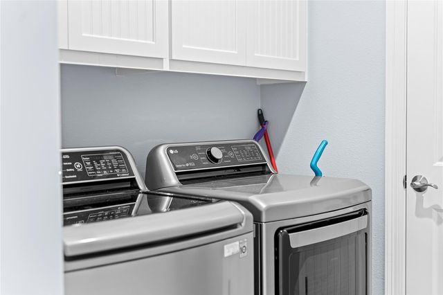 941 S Gateway, Crystal Beach, TX 77650