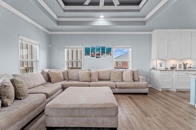 941 S Gateway, Crystal Beach, TX 77650