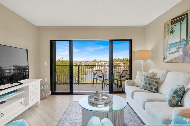 1001 Seafarer Circle 405, Jupiter, FL 33477