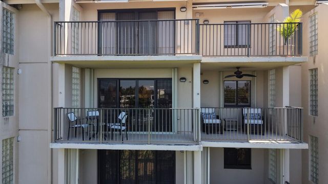 1001 Seafarer Circle 405, Jupiter, FL 33477