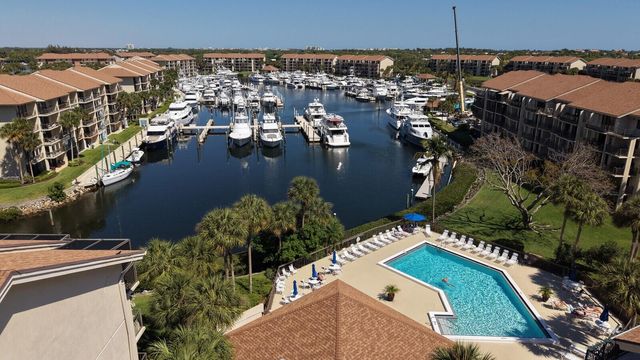 1001 Seafarer Circle 405, Jupiter, FL 33477