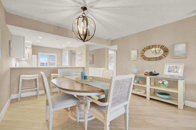 1001 Seafarer Circle 405, Jupiter, FL 33477