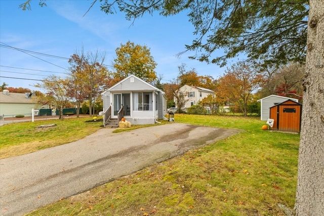 33 Green St, Abington, MA 02351