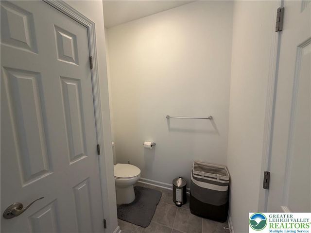 3760 Founders XING, Bethlehem Twp, PA 18045