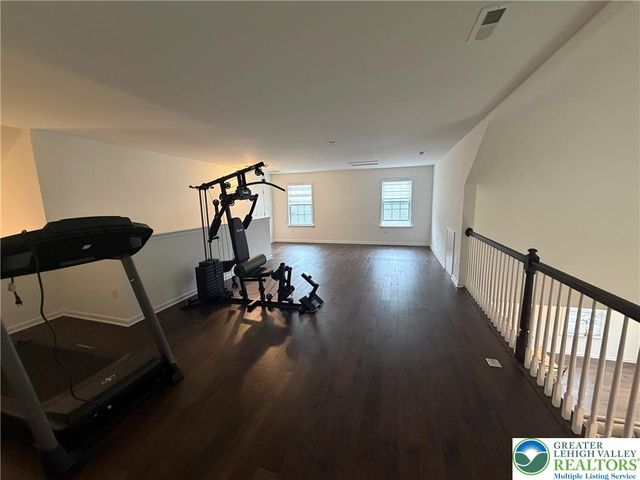 3760 Founders XING, Bethlehem Twp, PA 18045