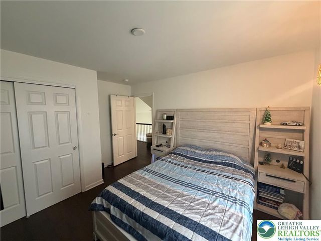 3760 Founders XING, Bethlehem Twp, PA 18045