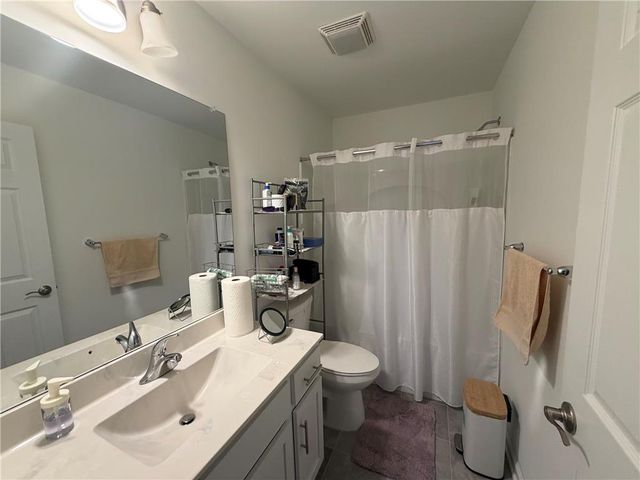3760 Founders XING, Bethlehem Twp, PA 18045