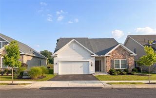 3760 Founders XING, Bethlehem Twp, PA 18045