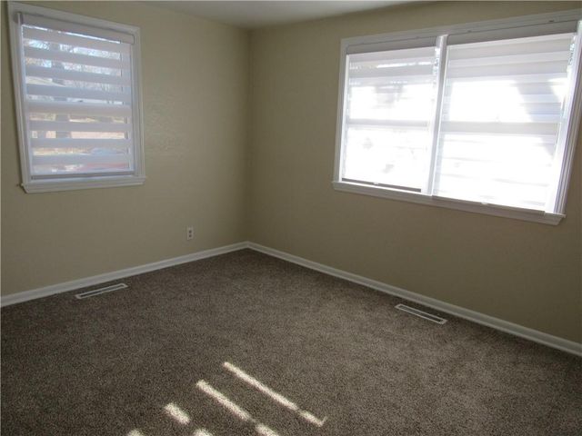 2404 Albert Lee Avenue, Sedalia, MO 65301