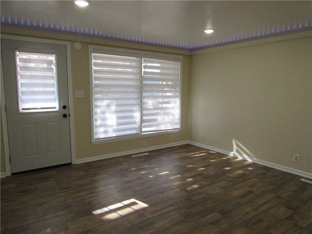 2404 Albert Lee Avenue, Sedalia, MO 65301