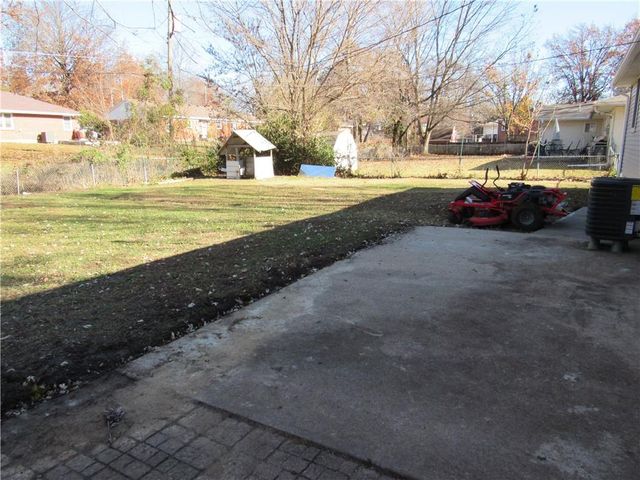 2404 Albert Lee Avenue, Sedalia, MO 65301