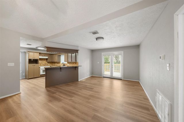 25 Shady Oak Lane, Conroe, TX 77304