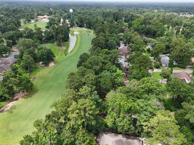 25 Shady Oak Lane, Conroe, TX 77304