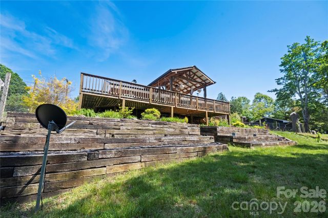 75 Hawthorne Drive, Brevard, NC 28712