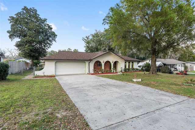 711 SE 26TH STREET, Ocala, FL 34471