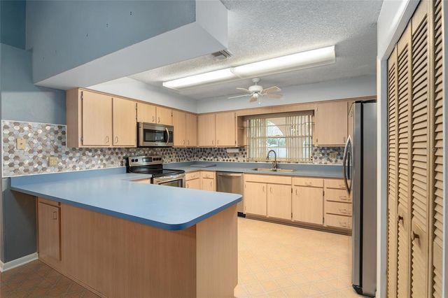 711 SE 26TH STREET, Ocala, FL 34471