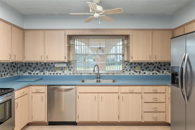 711 SE 26TH STREET, Ocala, FL 34471
