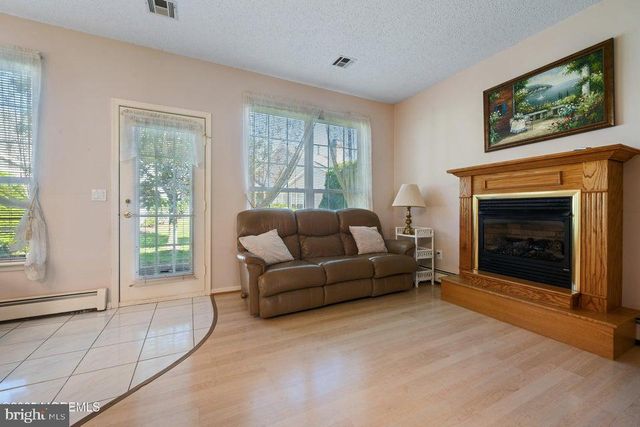 11 NAUTICAL CT, Bayville, NJ 08721