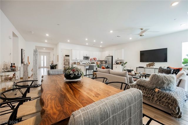 93 Juliette Pointe Lane, Henderson, NV 89011