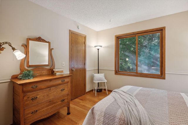 10553 166th Street W, Lakeville, MN 55044