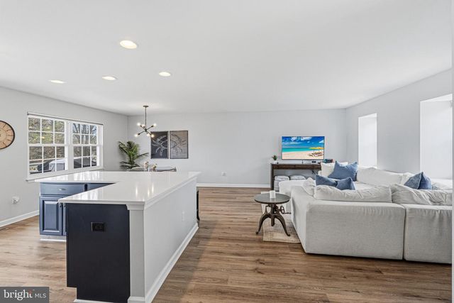 243 9TH ST, Pasadena, MD 21122