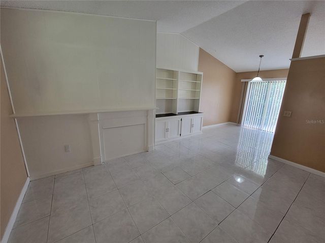 21 LOUISIANA AVENUE, St Cloud, FL 34769