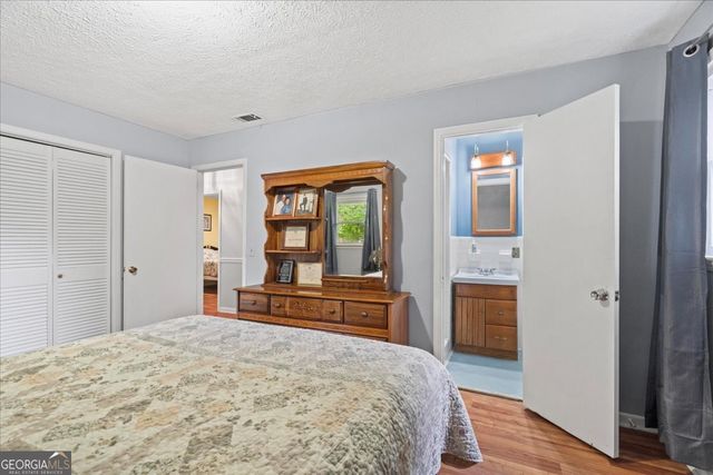 202 Briarwood Drive, Calhoun, GA 30701