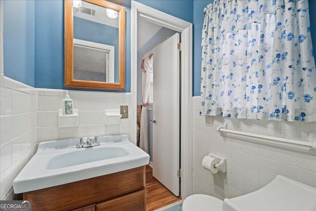 202 Briarwood Drive, Calhoun, GA 30701