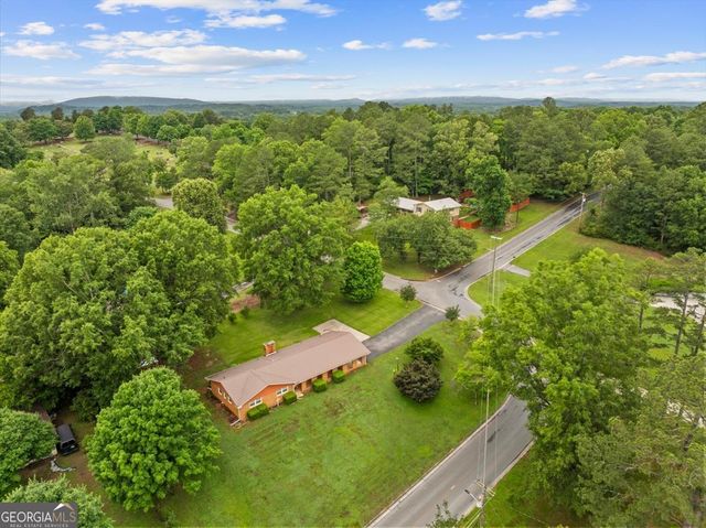 202 Briarwood Drive, Calhoun, GA 30701