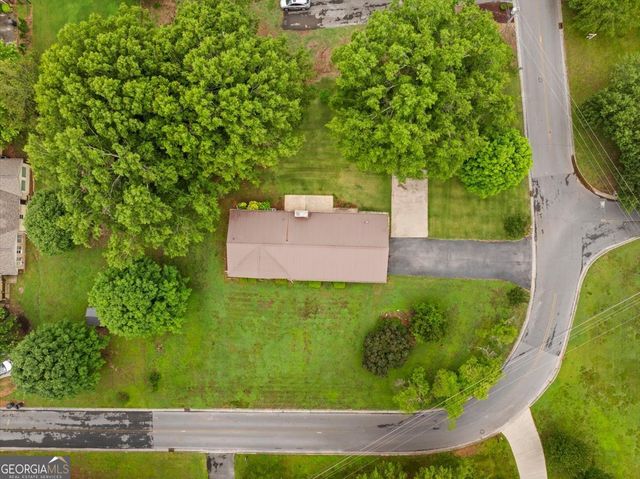 202 Briarwood Drive, Calhoun, GA 30701