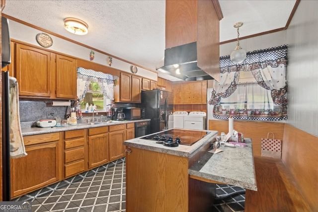 202 Briarwood Drive, Calhoun, GA 30701