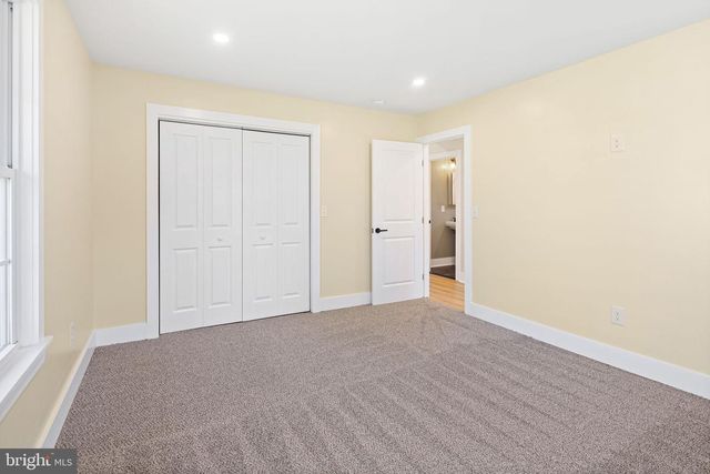 818 CHESTERTON RD, Fairless Hills, PA 19030