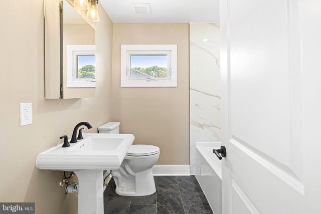 818 CHESTERTON RD, Fairless Hills, PA 19030