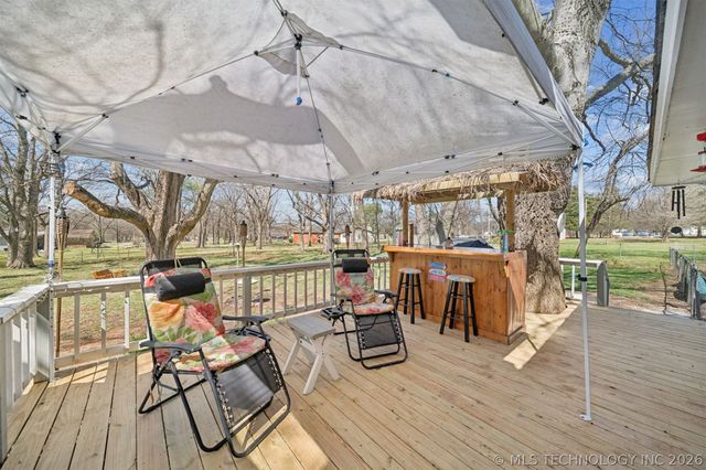 1501 N Fox Street, Chouteau, OK 74337