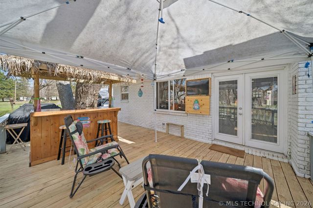 1501 N Fox Street, Chouteau, OK 74337