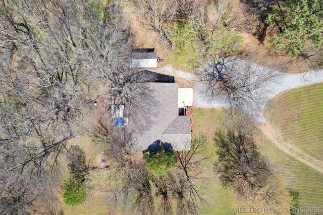 1501 N Fox Street, Chouteau, OK 74337