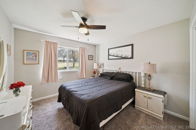 1501 N Fox Street, Chouteau, OK 74337